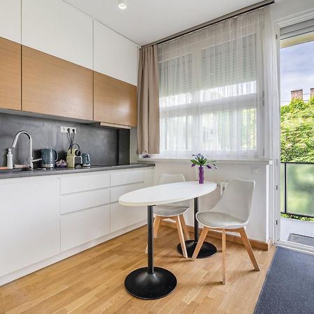 Breathless Basilika View Elegant Flat With Balcony Need Reservation X Free Parking Budapest Exterior photo
